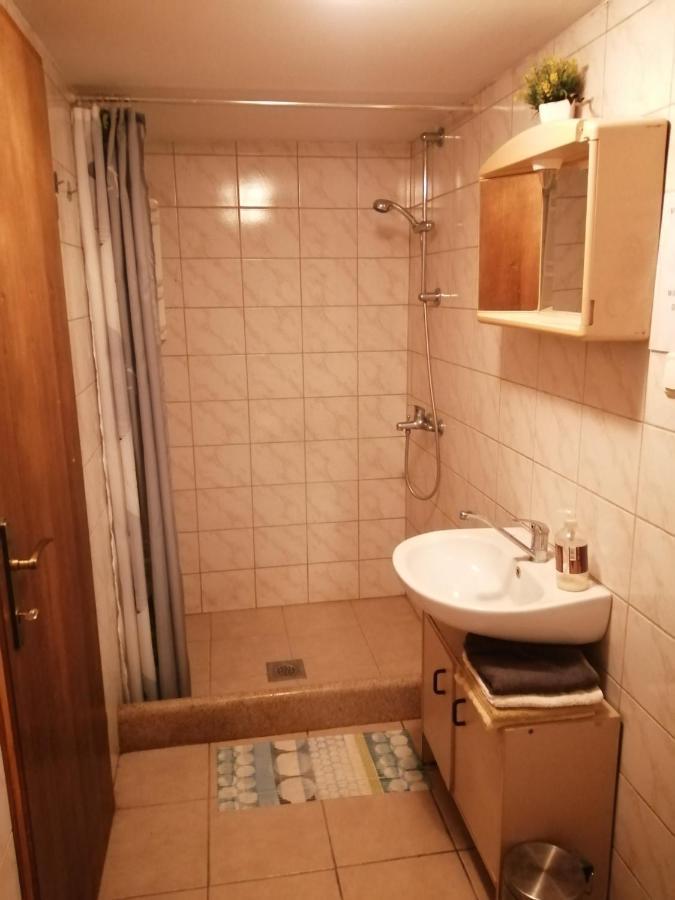 Robinzonski Smjestaj Tepes Tuheljske Toplice Extérieur photo